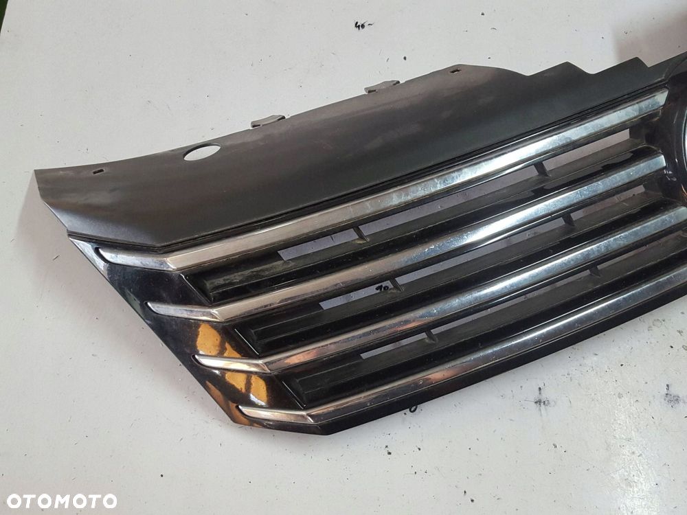 VW PASSAT B7 10-14r ATRAPA GRILL 3AA853653 - 2
