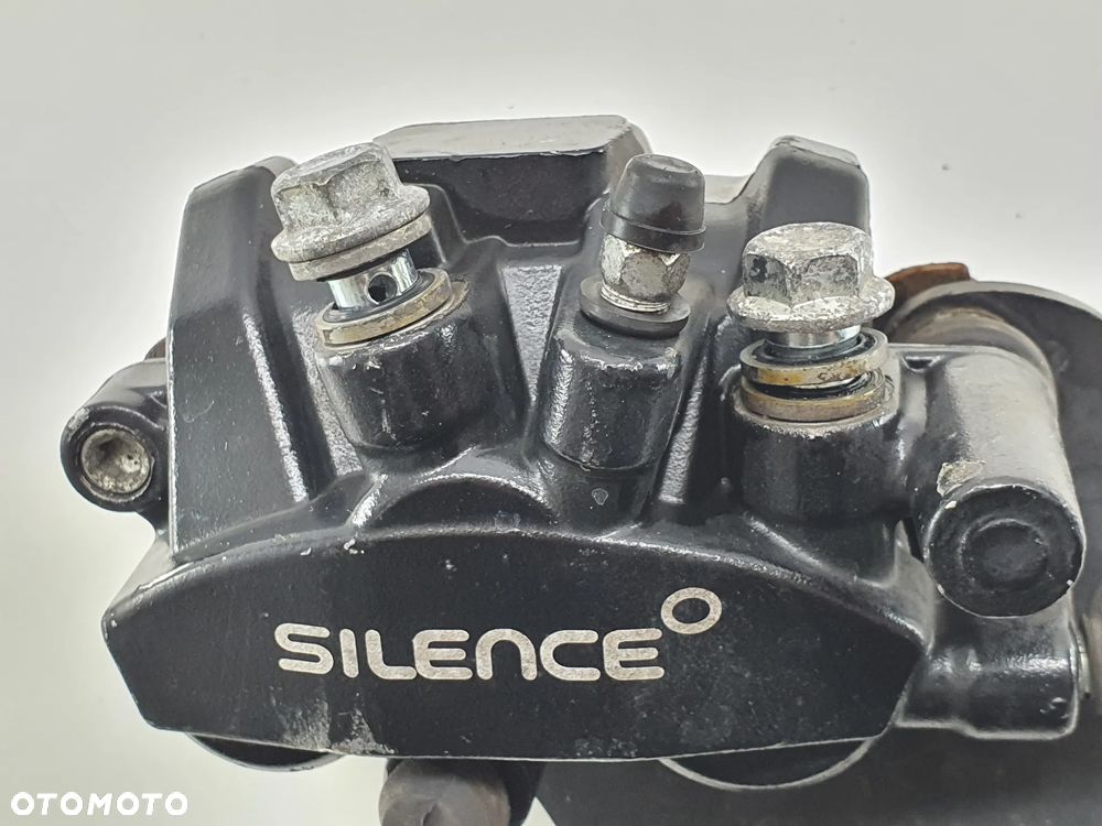 Zacisk Hamulcowy Przod  Skuter Scutum Silence SO1 - 9