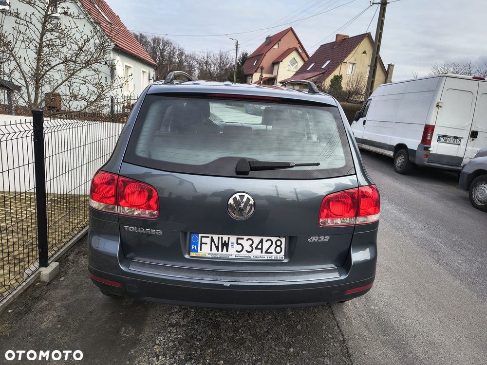 Volkswagen Touareg 3.2 V6 Tiptr - 2