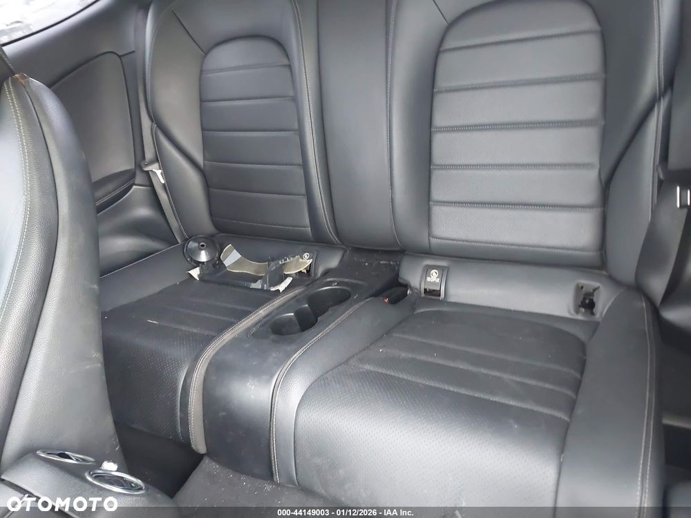 Mercedes-Benz Klasa C 300 9G-TRONIC Night Edition - 7
