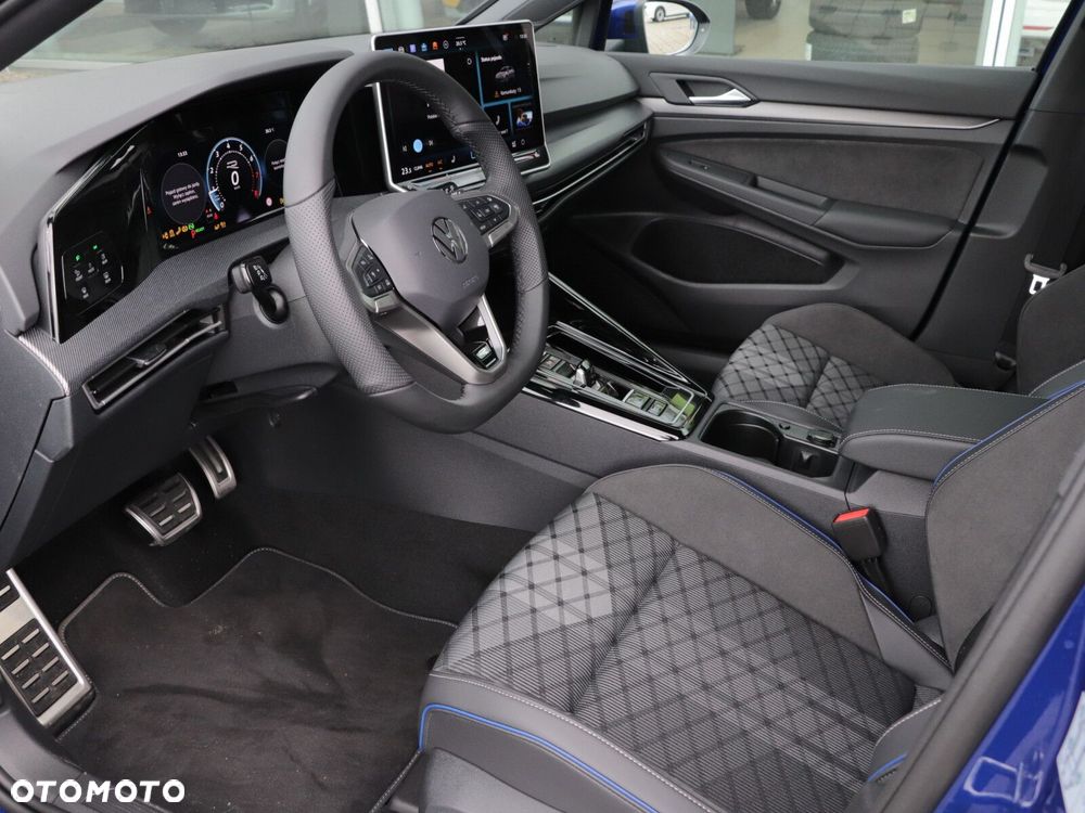 Volkswagen Golf - 11