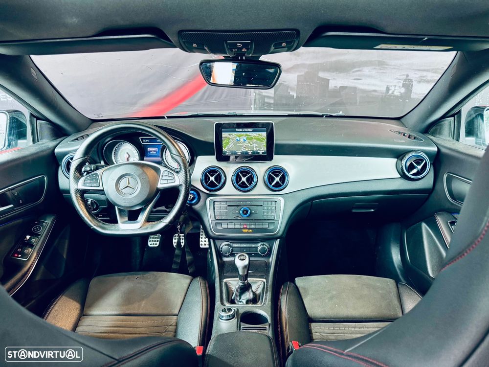 Mercedes-Benz CLA 180 d Shooting Brake AMG Line - 10