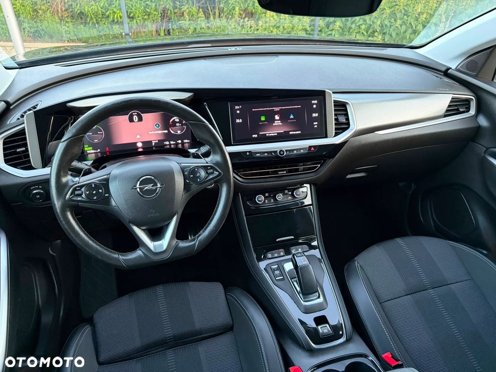 Opel Grandland 1.6 DI Automatik Edition - 25