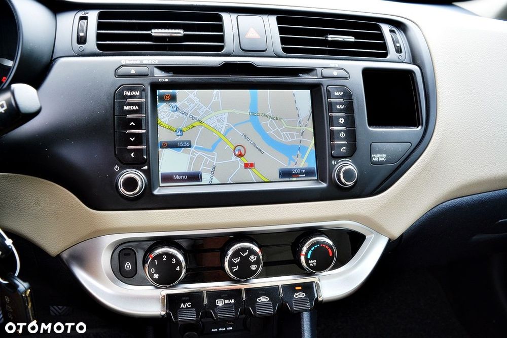 Kia Rio 1.2 Business Line - 8
