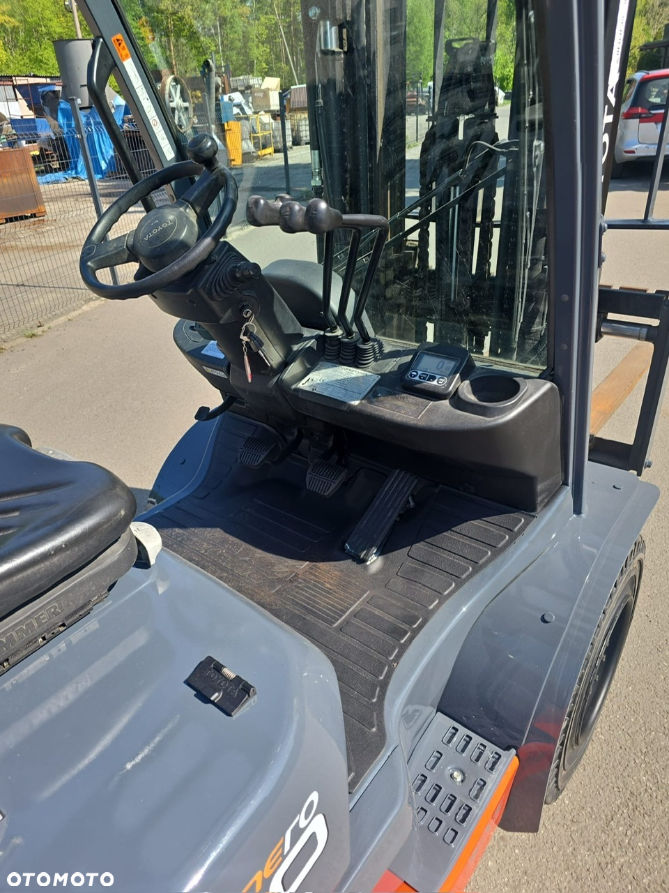 Toyota 02-8FGF30 - 4