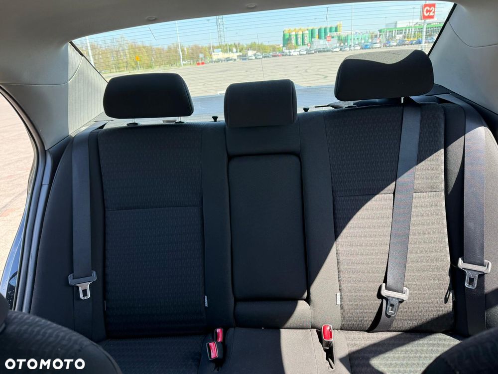 Toyota Corolla 1.6 Terra - 25