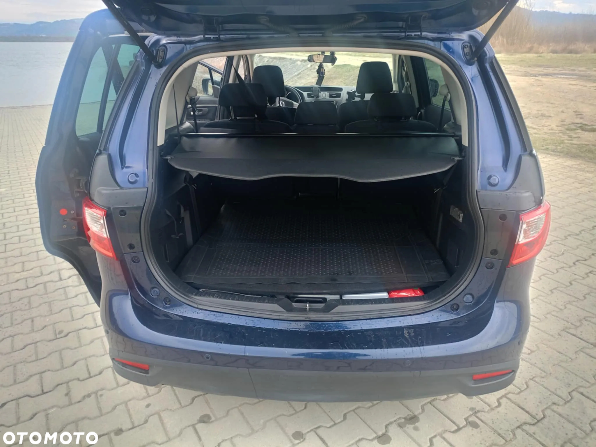 Mazda 5 - 19