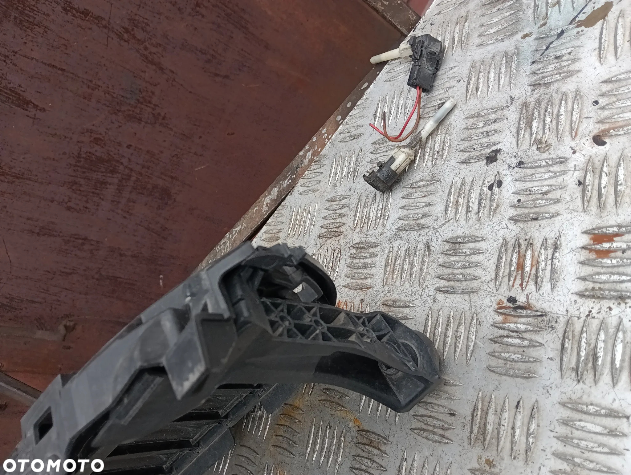 bmw 3 g20 g21 wlot kanal roleta zaluzja powietrza 5a22c60 9881646 - 11