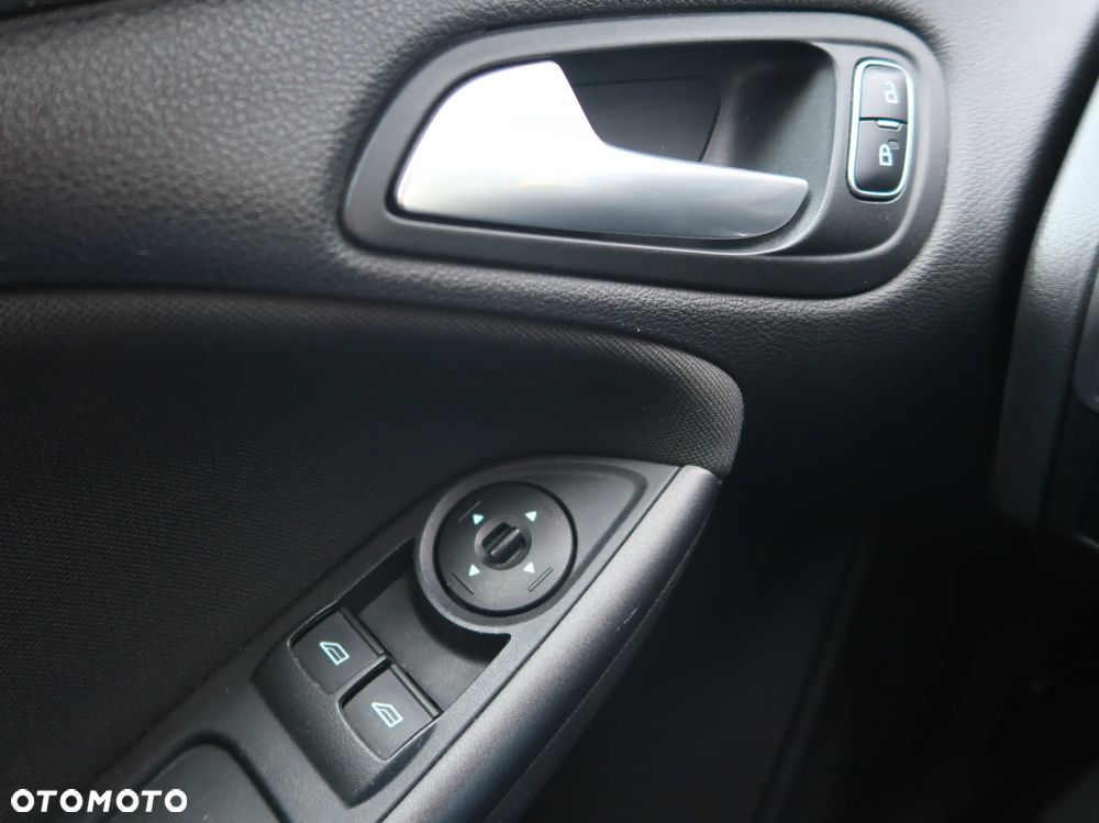 Ford Focus 1.5 EcoBoost Trend ASS - 27