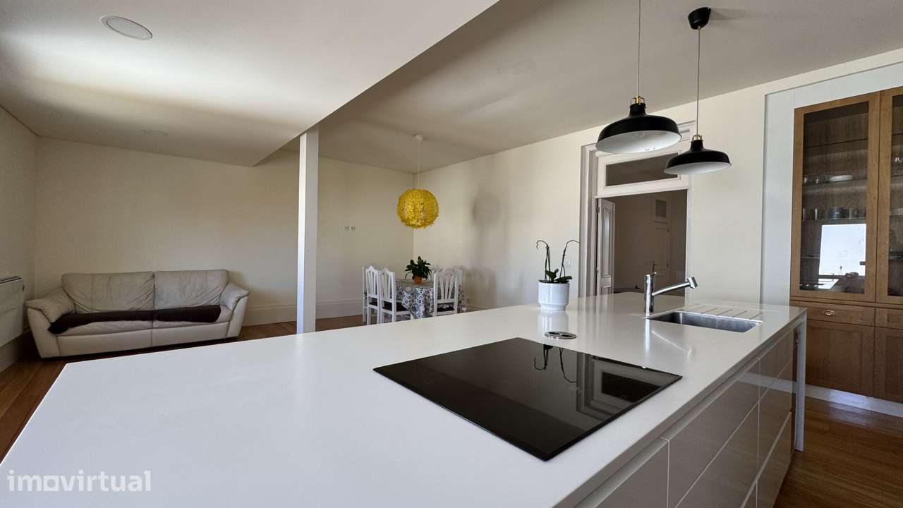 Moradia T3 no Centro de Esposende | 393 m² - Grande imagem: 4/19