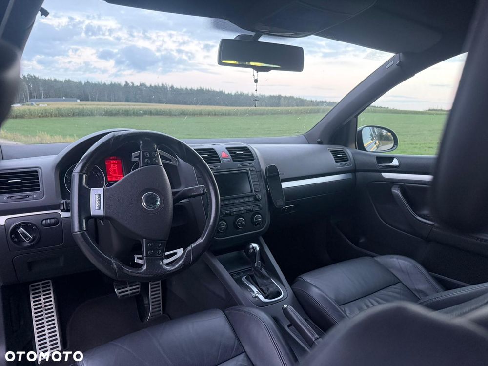 Volkswagen Golf - 13