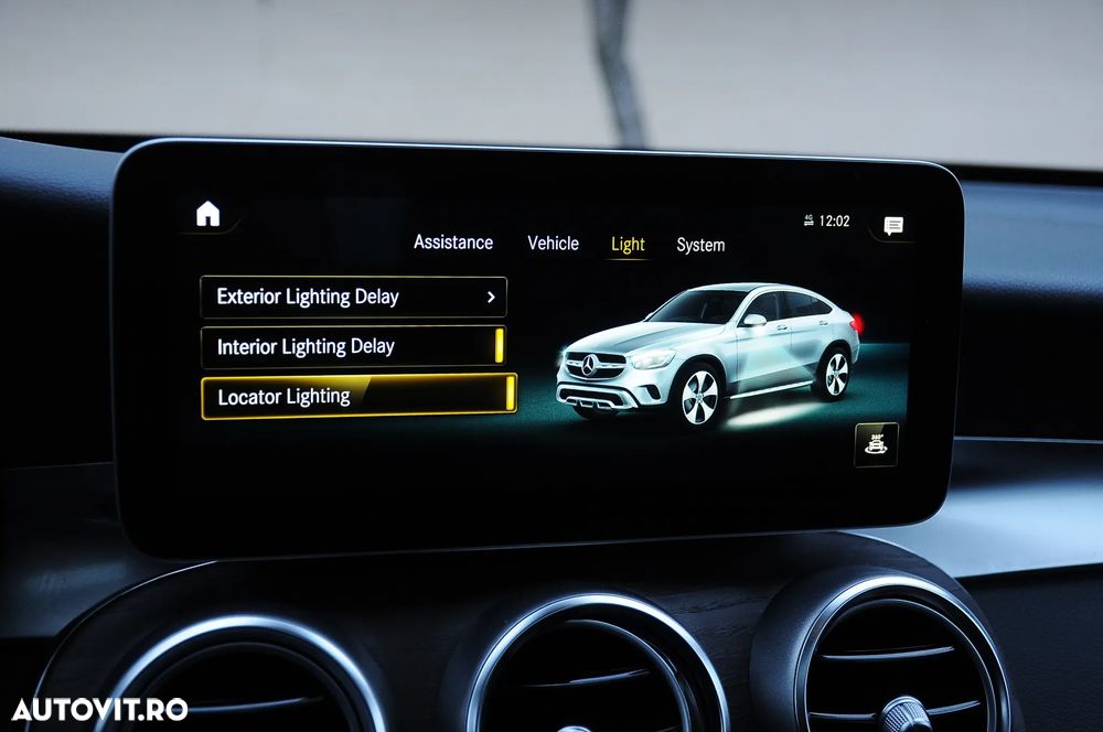 Mercedes-Benz GLC Coupe 300 4Matic 9G-TRONIC Exclusive - 25