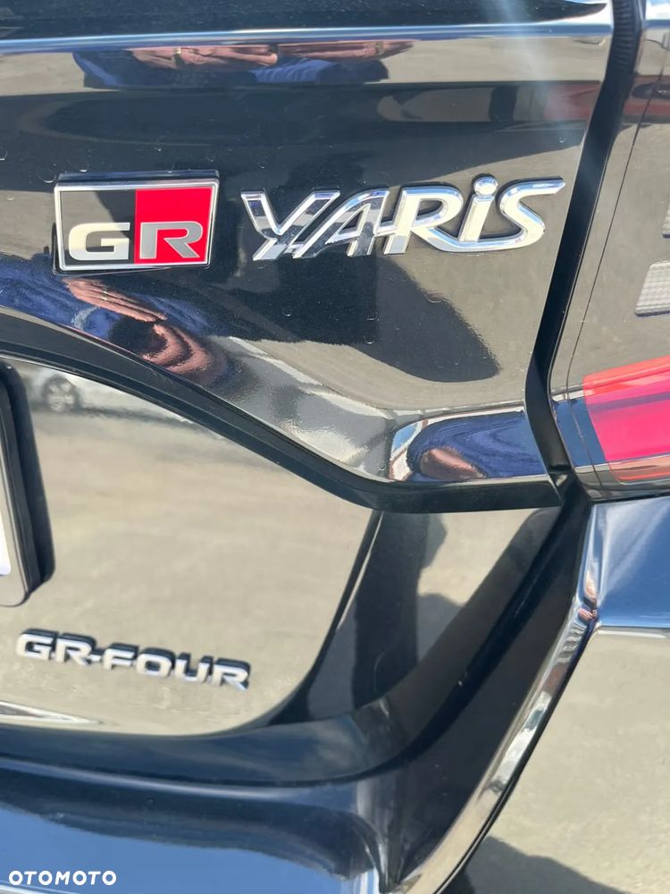 Toyota GR Yaris 1.6 Dynamic - 12