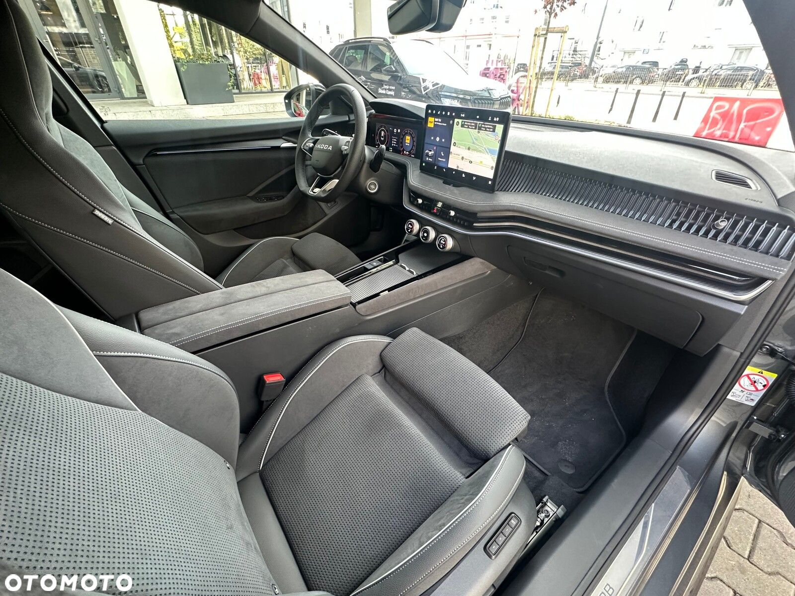 Skoda Superb 2.0 TSI Sportline DSG - 18
