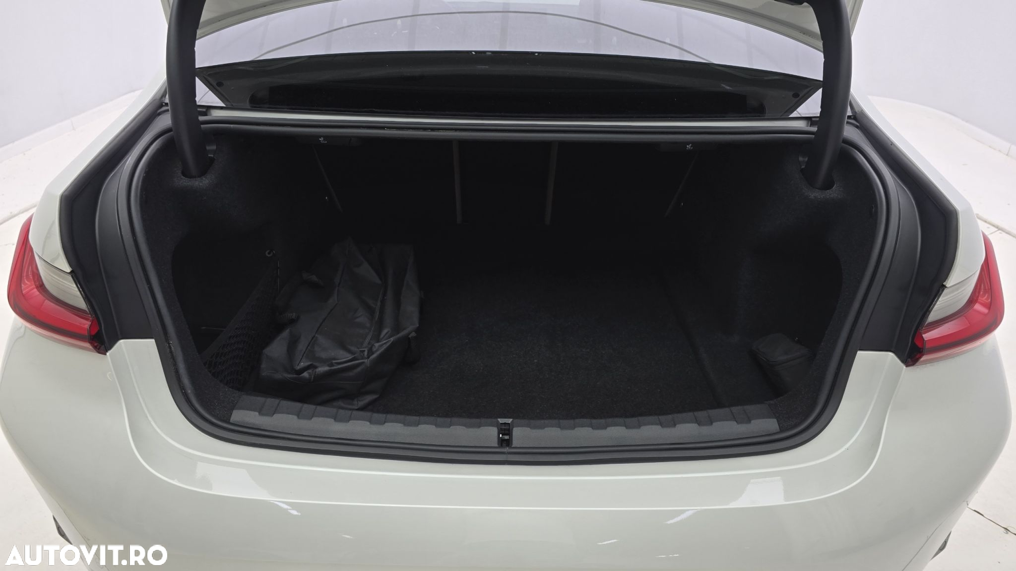 BMW Seria 3 320d AT MHEV - 25
