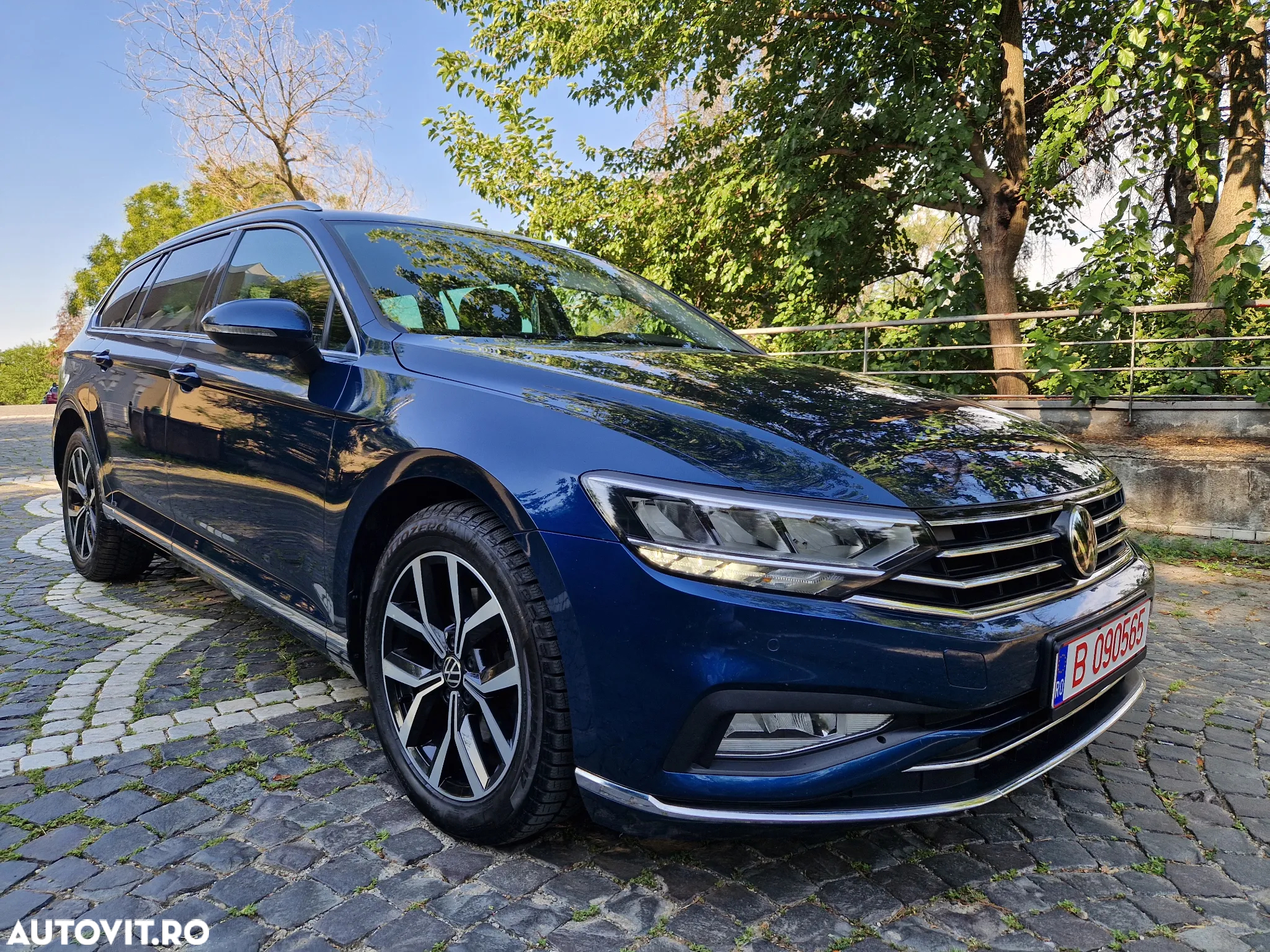 Volkswagen Passat 2.0 TDI SCR DSG Highline - 18