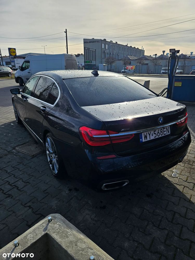 BMW Seria 7 750Li xDrive - 5