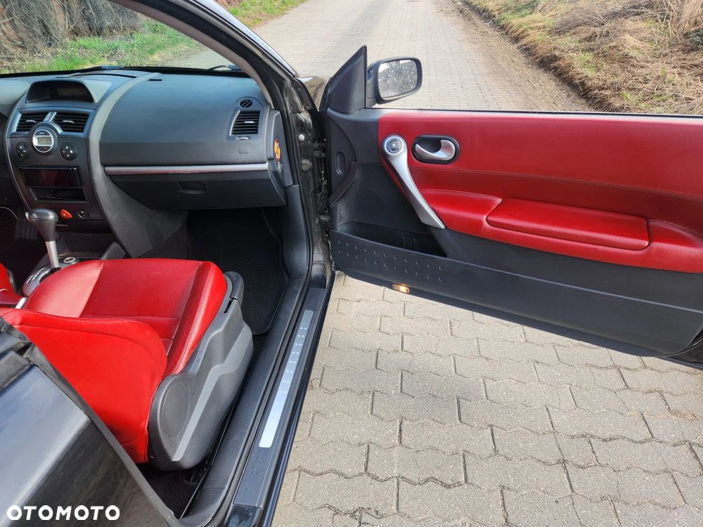 Renault Megane 1.6 Authenique - 27