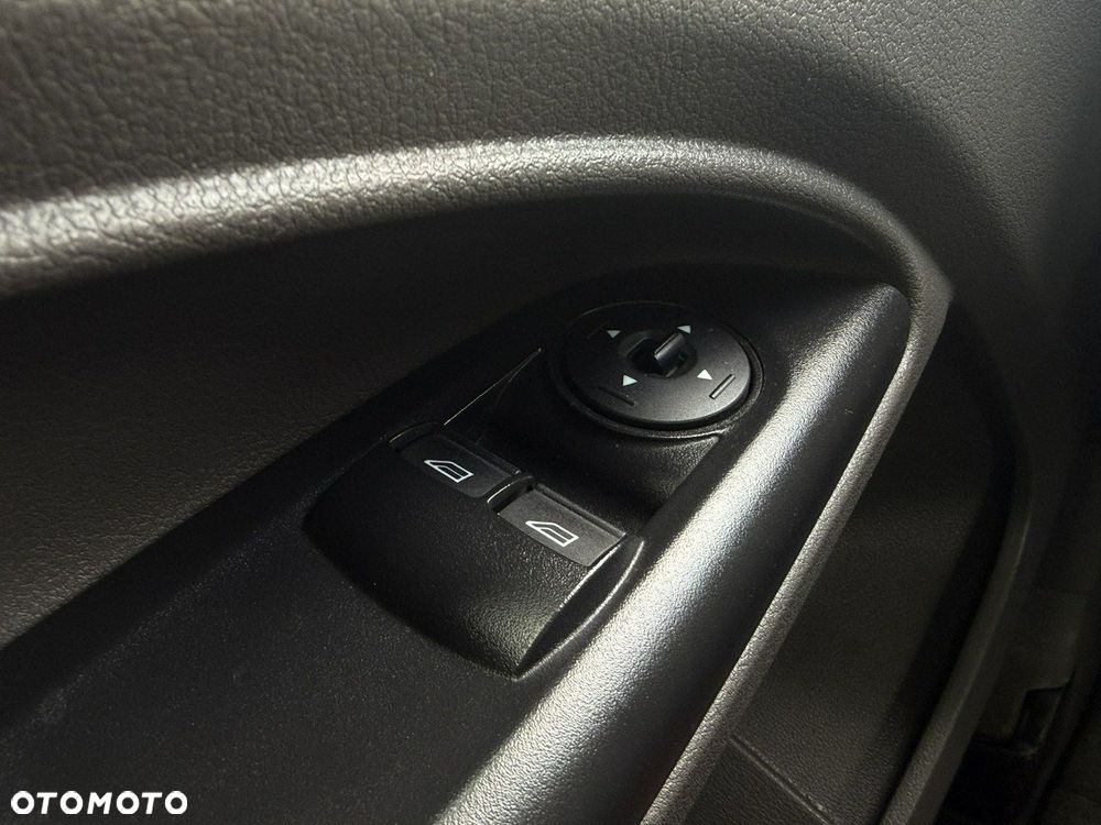 Ford Transit Connect - 31