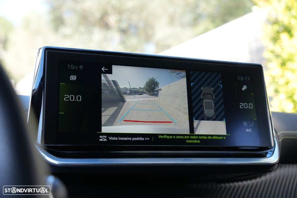 Peugeot 2008 1.2 PureTech GT Line - 24