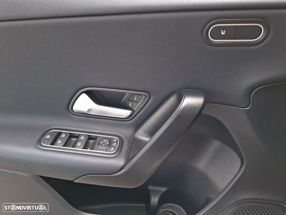 Mercedes-Benz A 200 Style Plus Aut. - 19