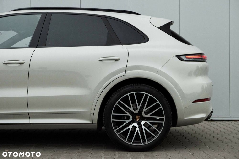 Porsche Cayenne - 15