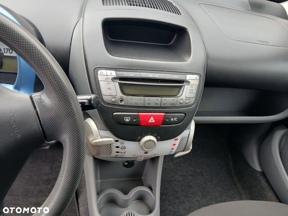 Peugeot 107 1.0 Urban Move - 8