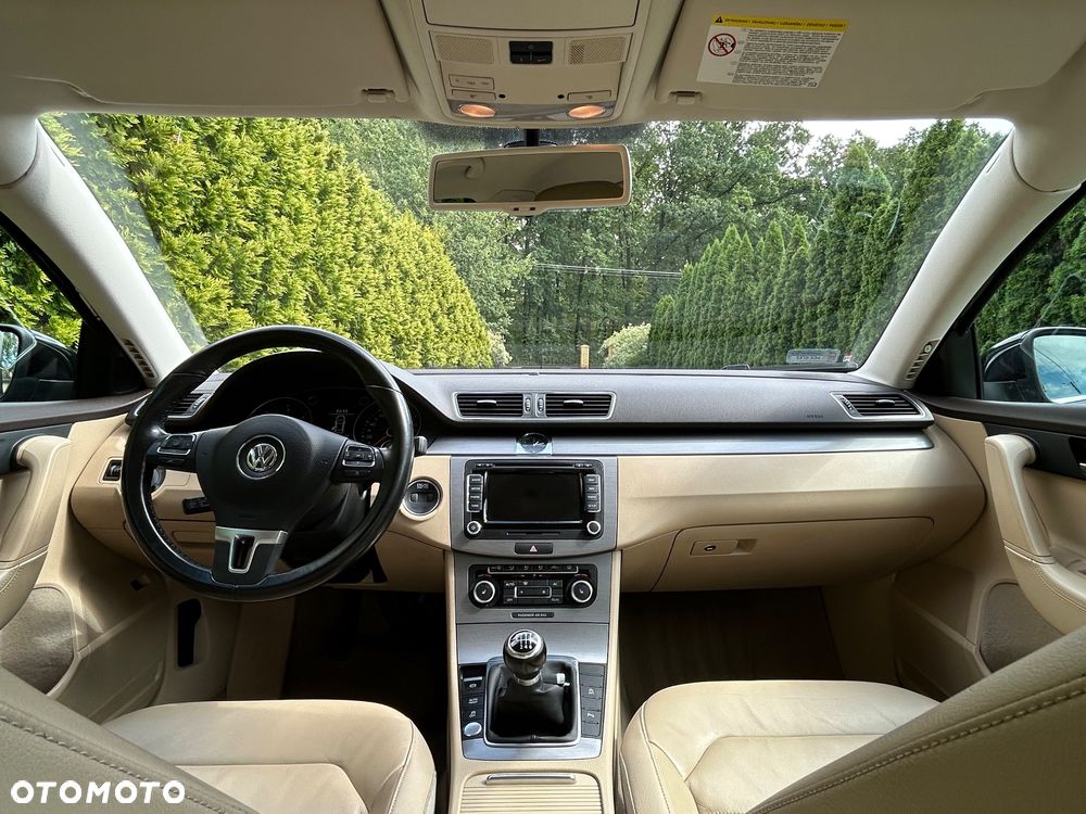 Volkswagen Passat 2.0 TDI DPF Highline - 5