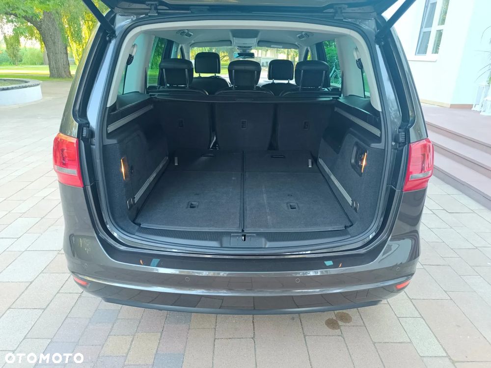 Volkswagen Sharan 2.0 TDI DSG BlueMotion Technology Highline - 37