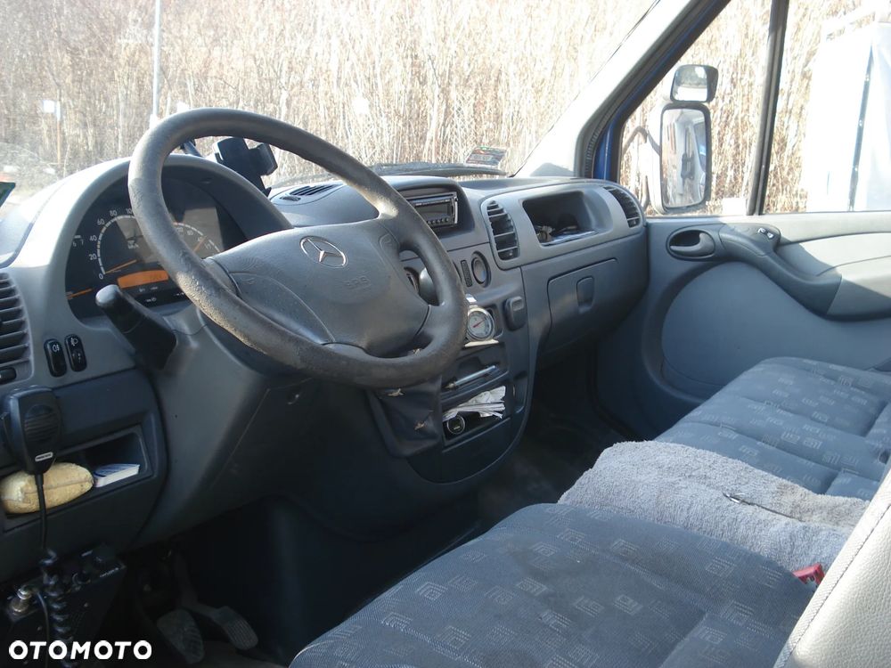 Mercedes-Benz SPRINTER 311 - kontener z windą - 4