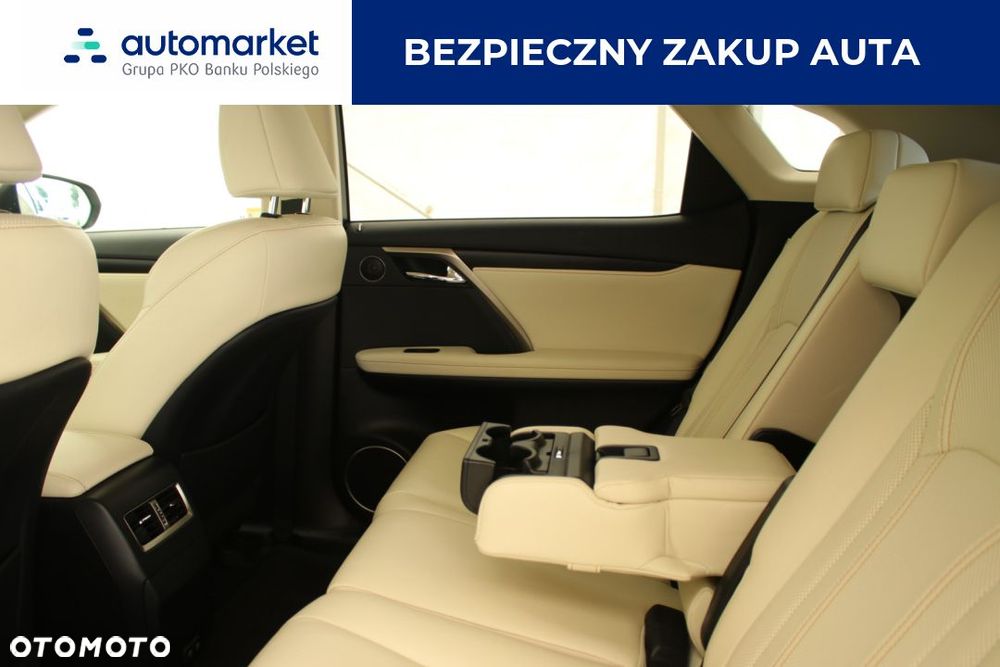 Lexus RX - 8