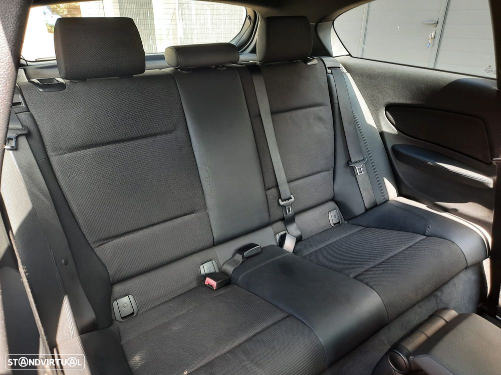 BMW 118 d Edition Sport - 11