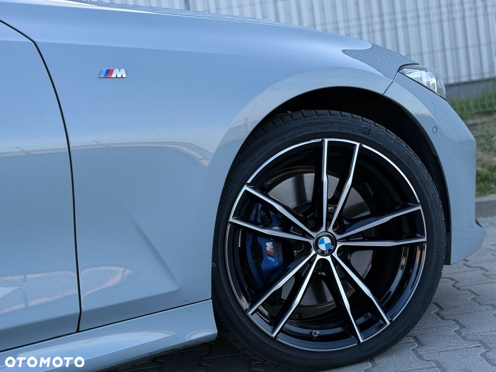 BMW Seria 3 320d xDrive - 28