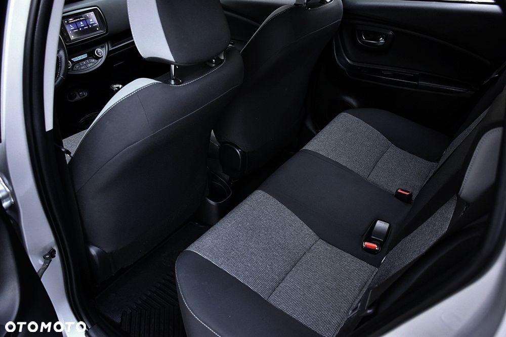 Toyota Yaris 1.5 20th Anniversary - 36