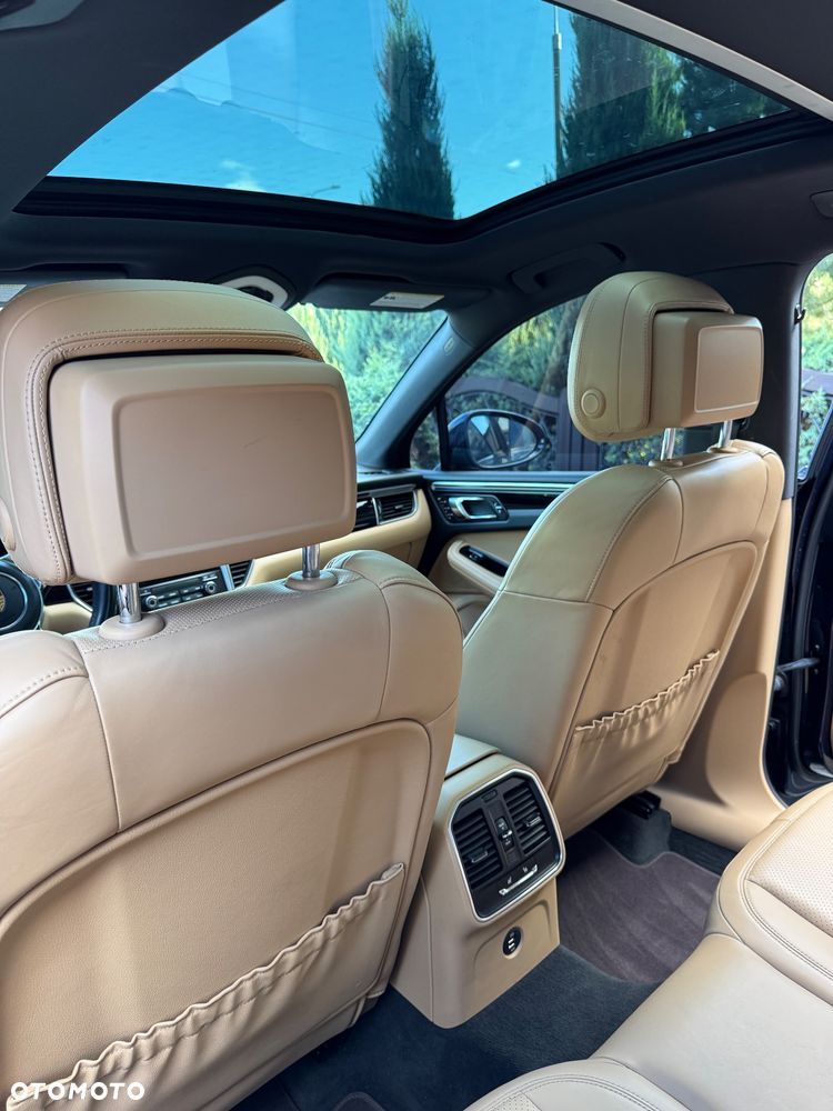 Porsche Macan GTS - 26