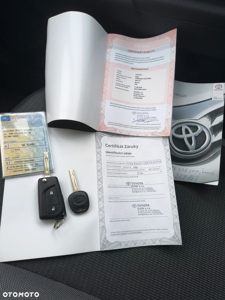 Toyota Aygo x.shift x-play connect - 11