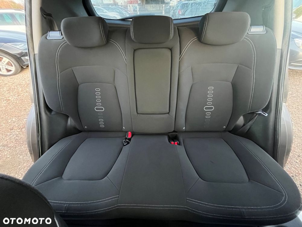 Kia Sportage 1.6 GDI S 2WD - 19