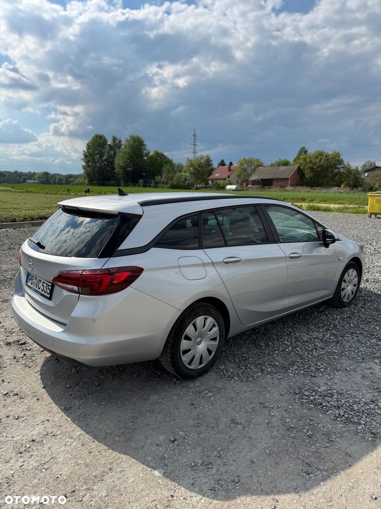 Opel Astra 1.6 D Start/Stop 120 Jahre - 12