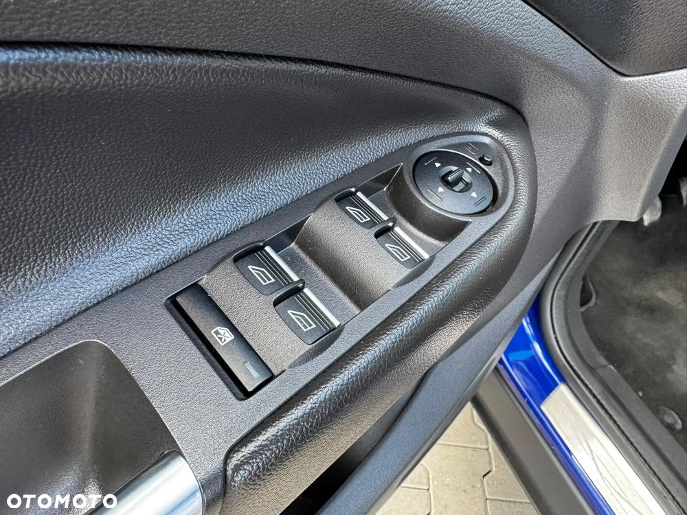 Ford Kuga 2.0 TDCi 4x4 Titanium - 31