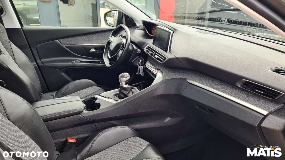 Peugeot 5008 - 6