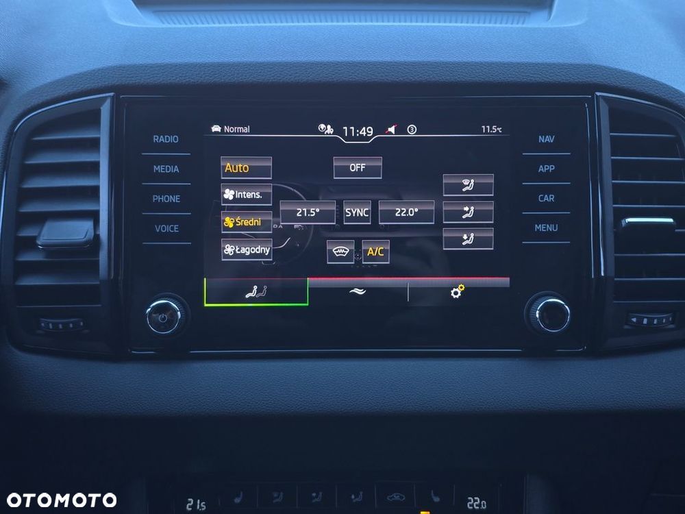Skoda Karoq 1.5 TSI ACT Sportline DSG - 32