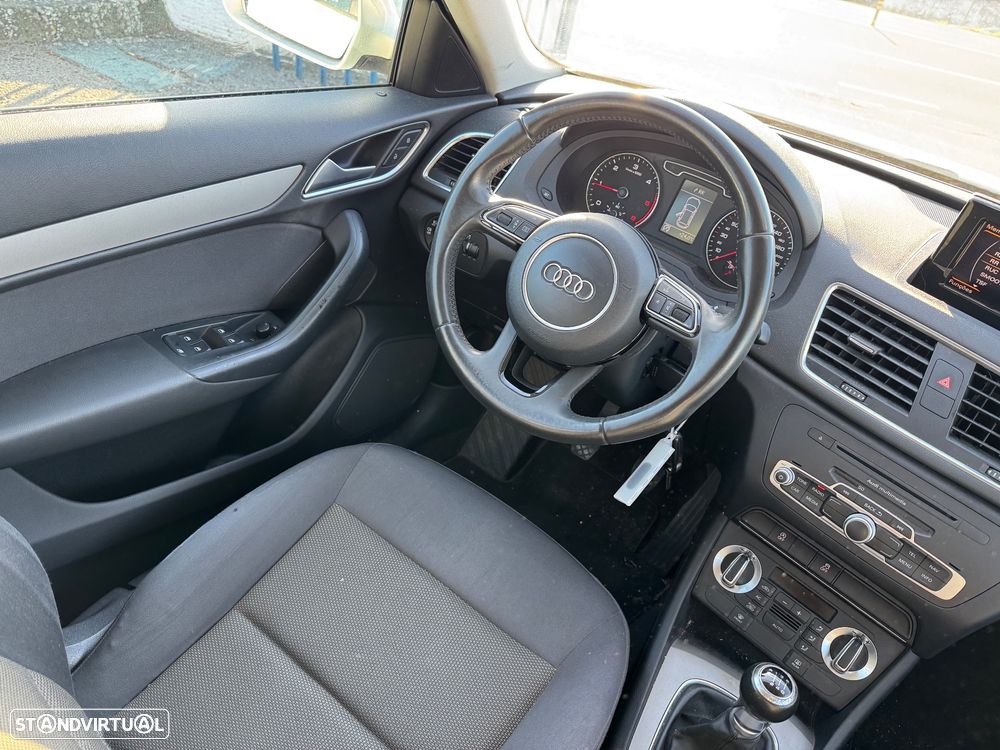 Audi Q3 2.0 TDI Sport - 15