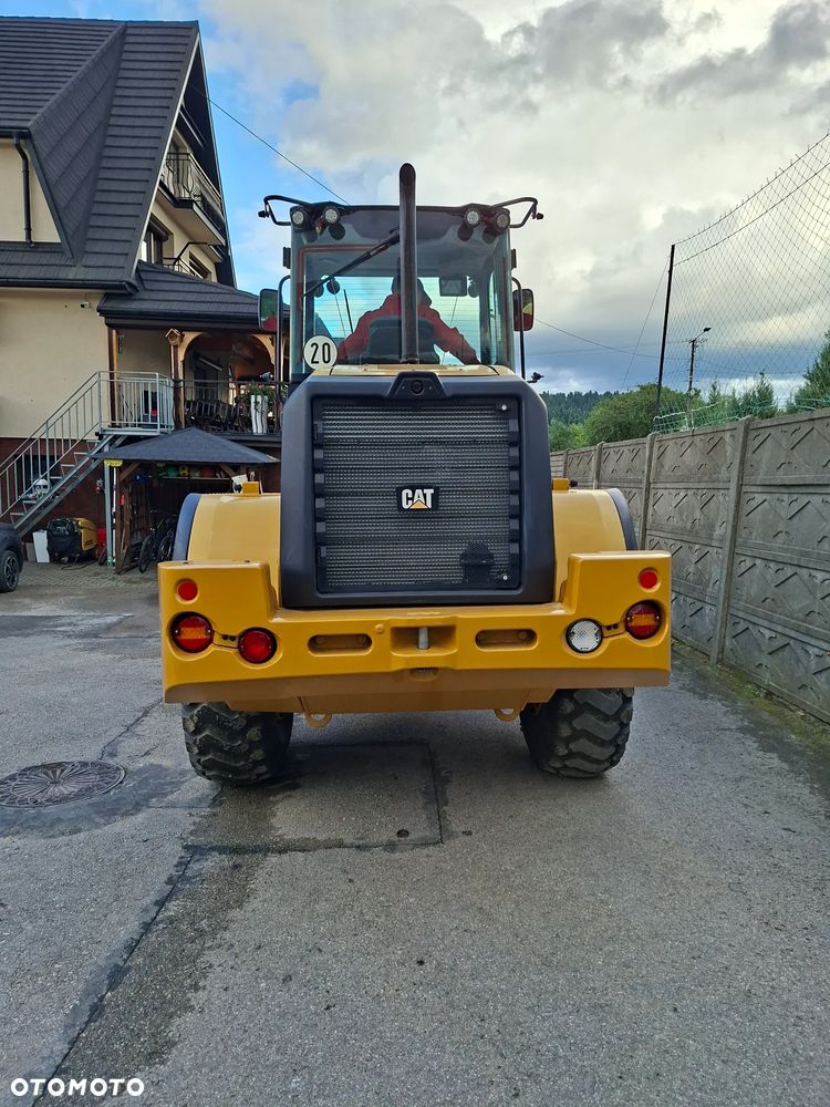 Caterpillar CAT 914 M - 16