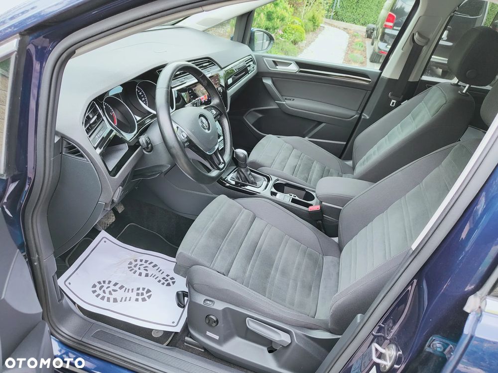 Volkswagen Touran 2.0 TDI SCR DSG Highline - 19
