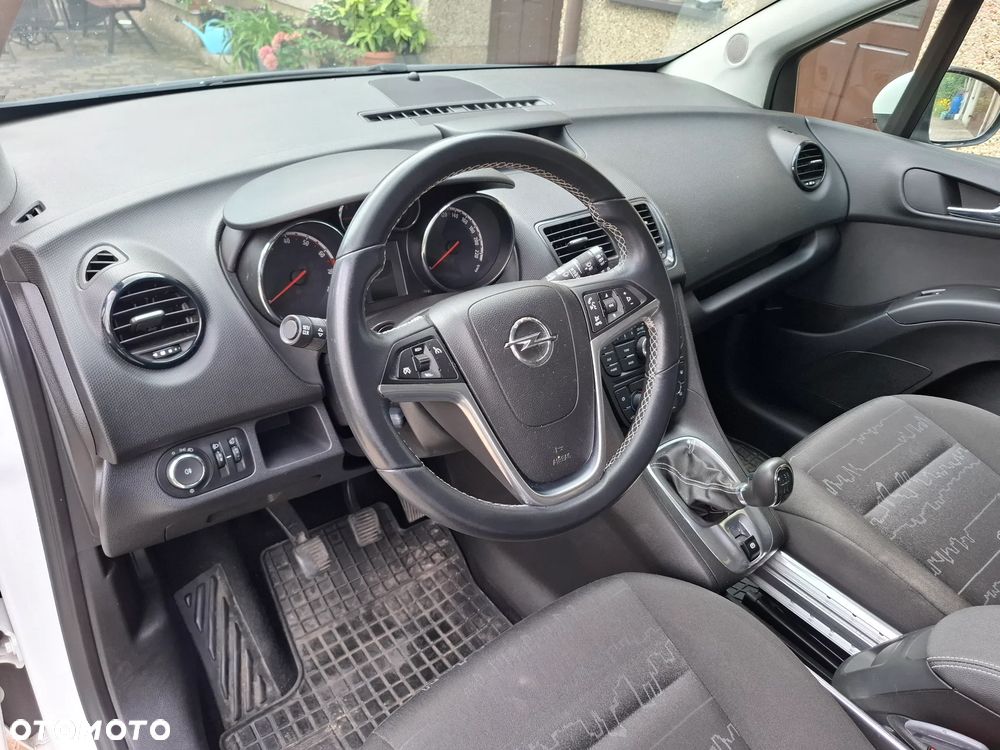 Opel Meriva - 13