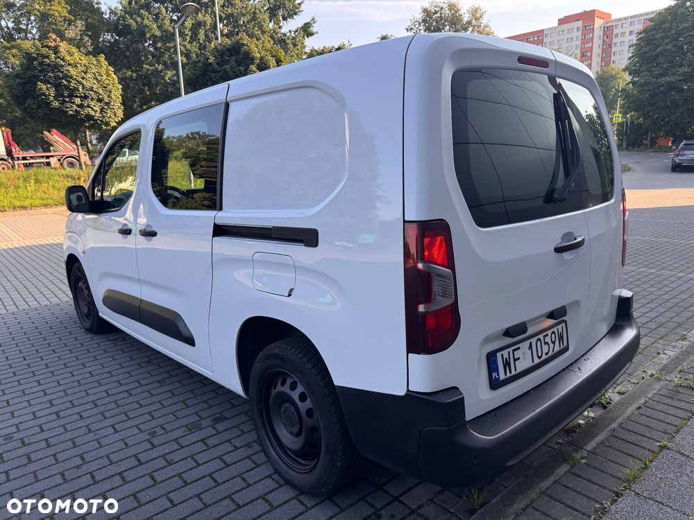 Toyota ProAce Kombi 1.5 D-4D Medium 2,6t - 8