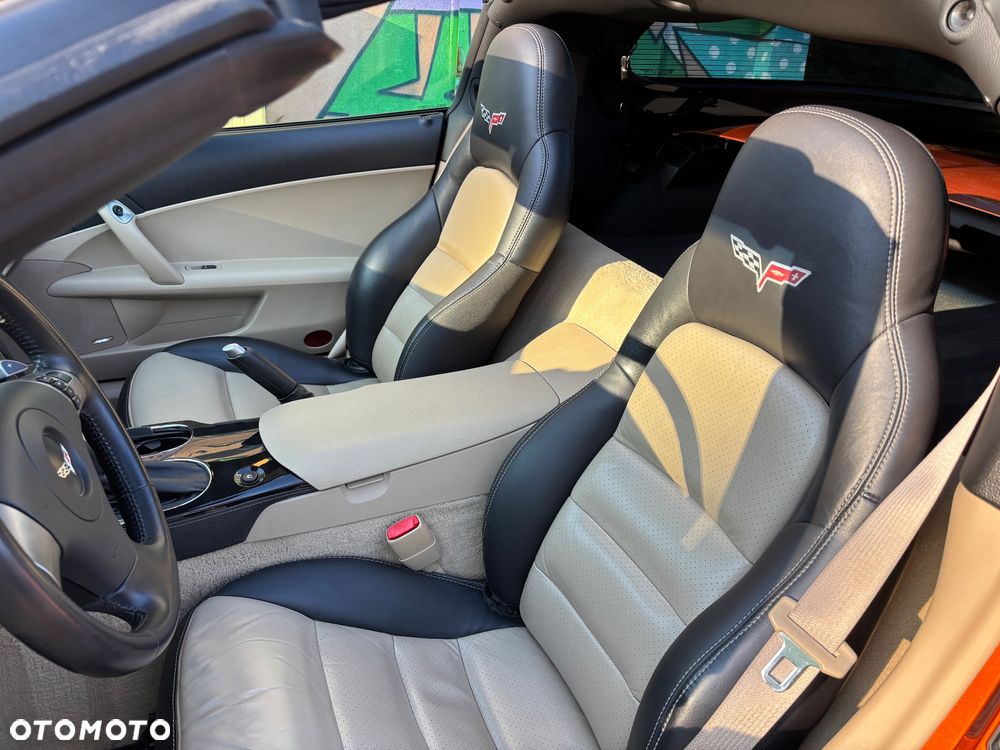 Chevrolet Corvette - 10