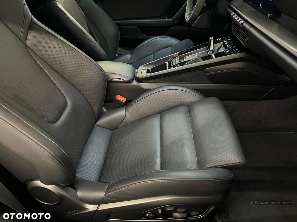 Porsche 911 Edition 50Y Design - 16