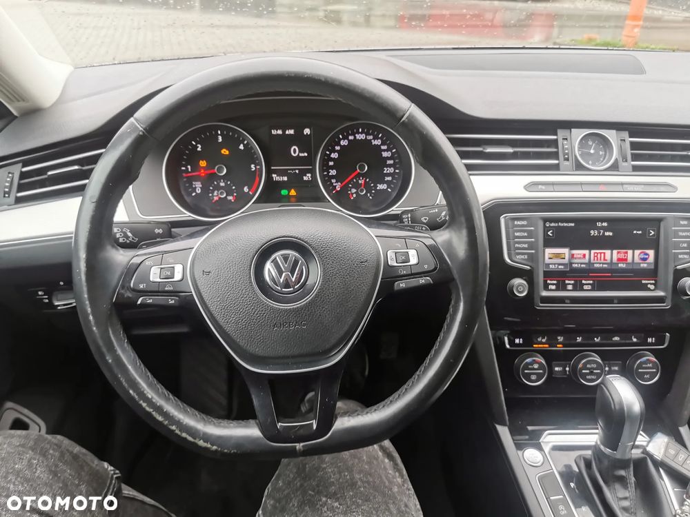 Volkswagen Passat 2.0 TDI (BlueMotion Technology) DSG Comfortline - 17