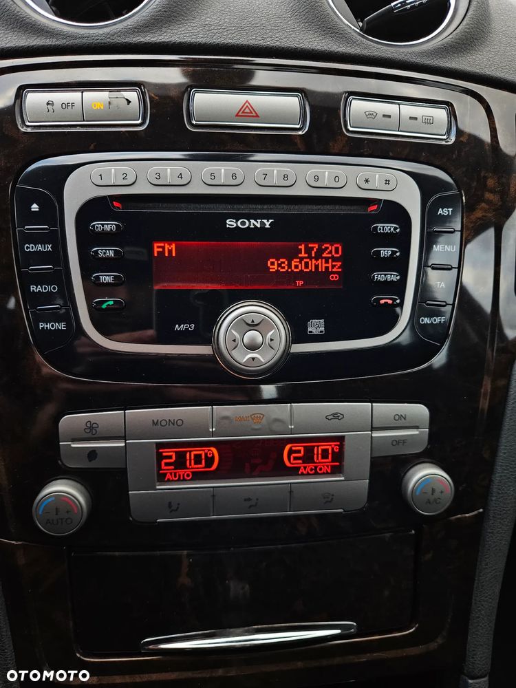 Ford Mondeo 2.0 Ghia Executive - 18